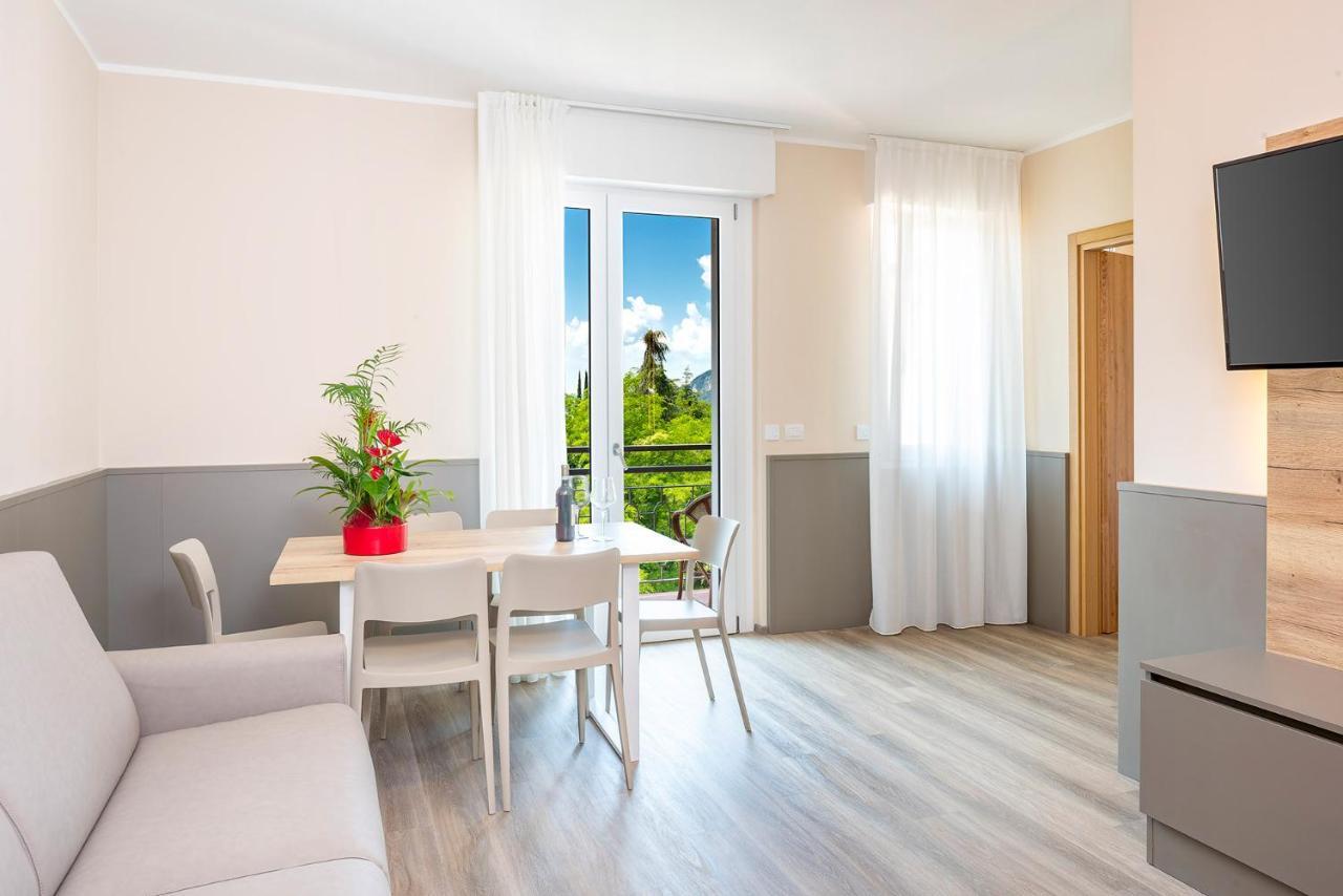 Residenza Panorama Aparthotel Costermano Exterior photo